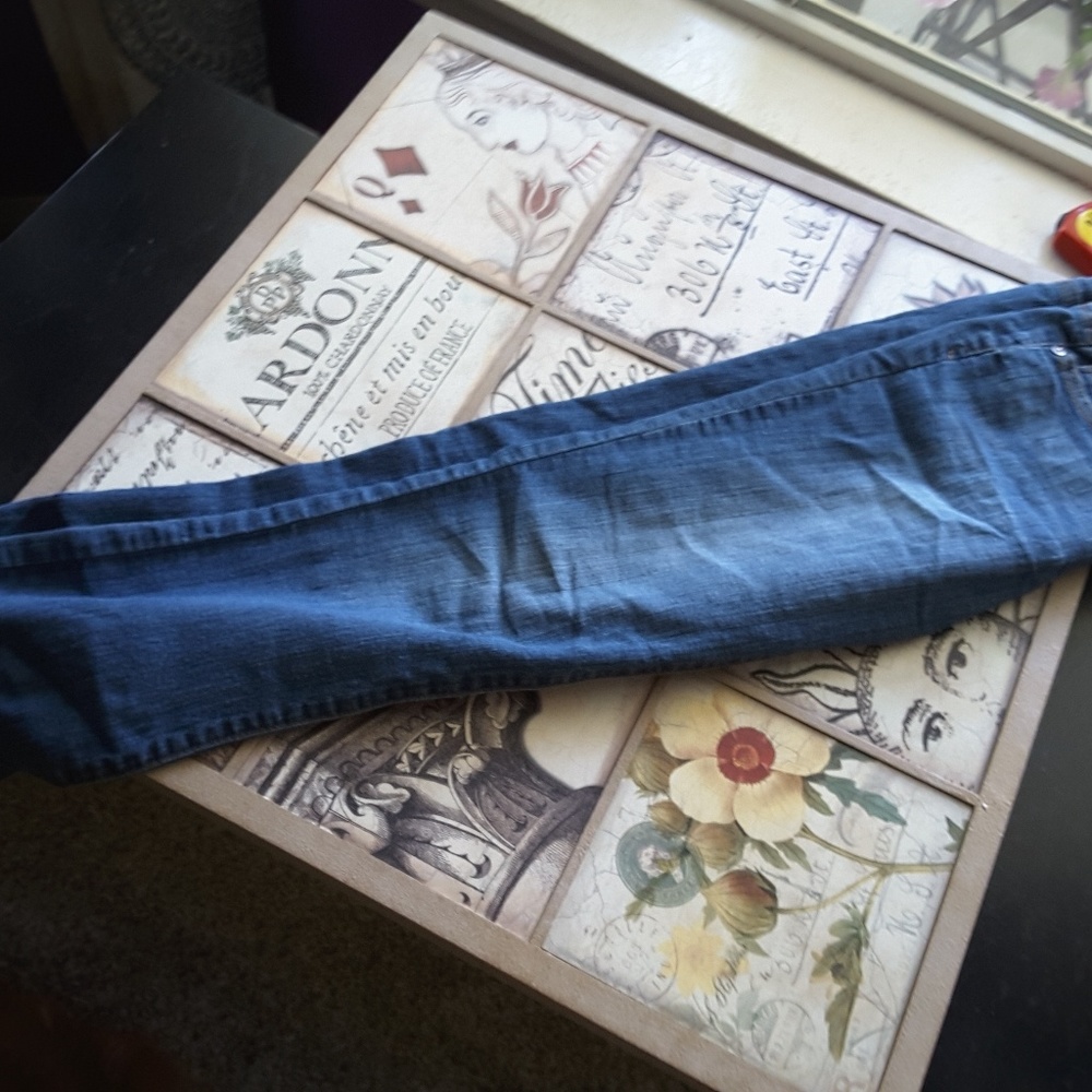 Jeans - Picture 4 of 4